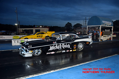 Jim Chase - 'Wicked Quick' (near 
lane) vs Jade Cook - 'Nemesis' (far lane)